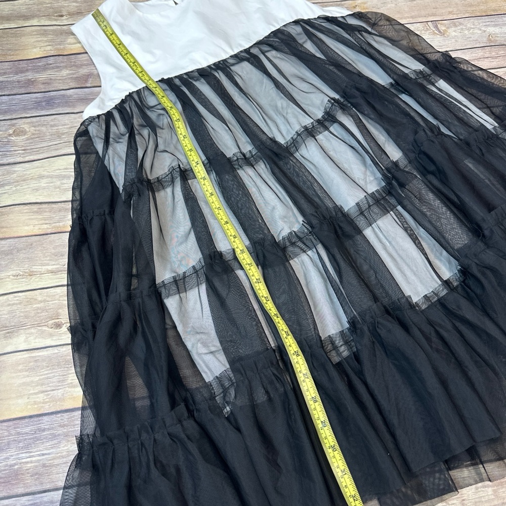 Elegant Black and White Mini Dress - Picture 5 of 7